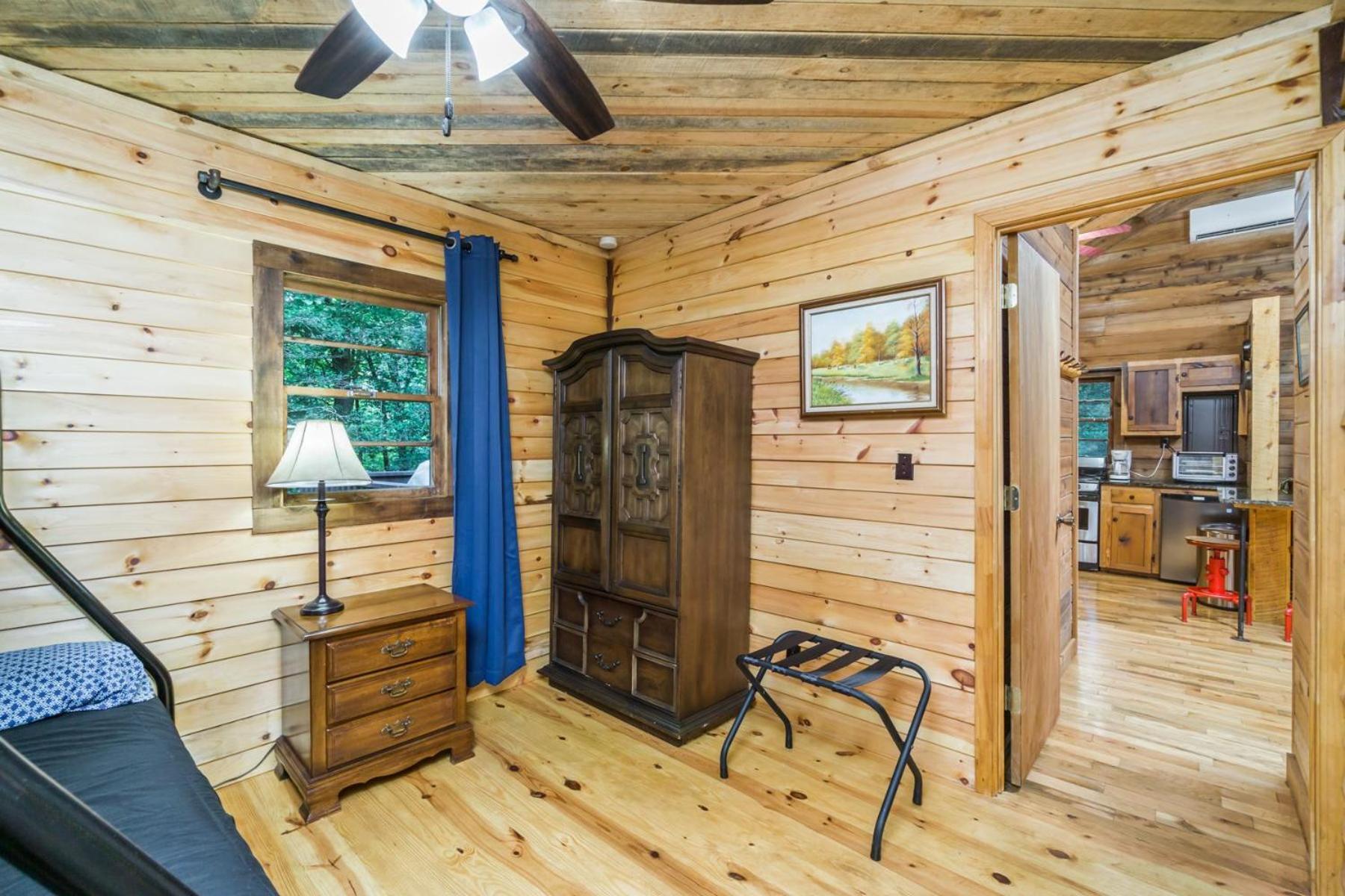 The Big Little Cabin - Hot Tub & Playground Dahlonega Exterior foto