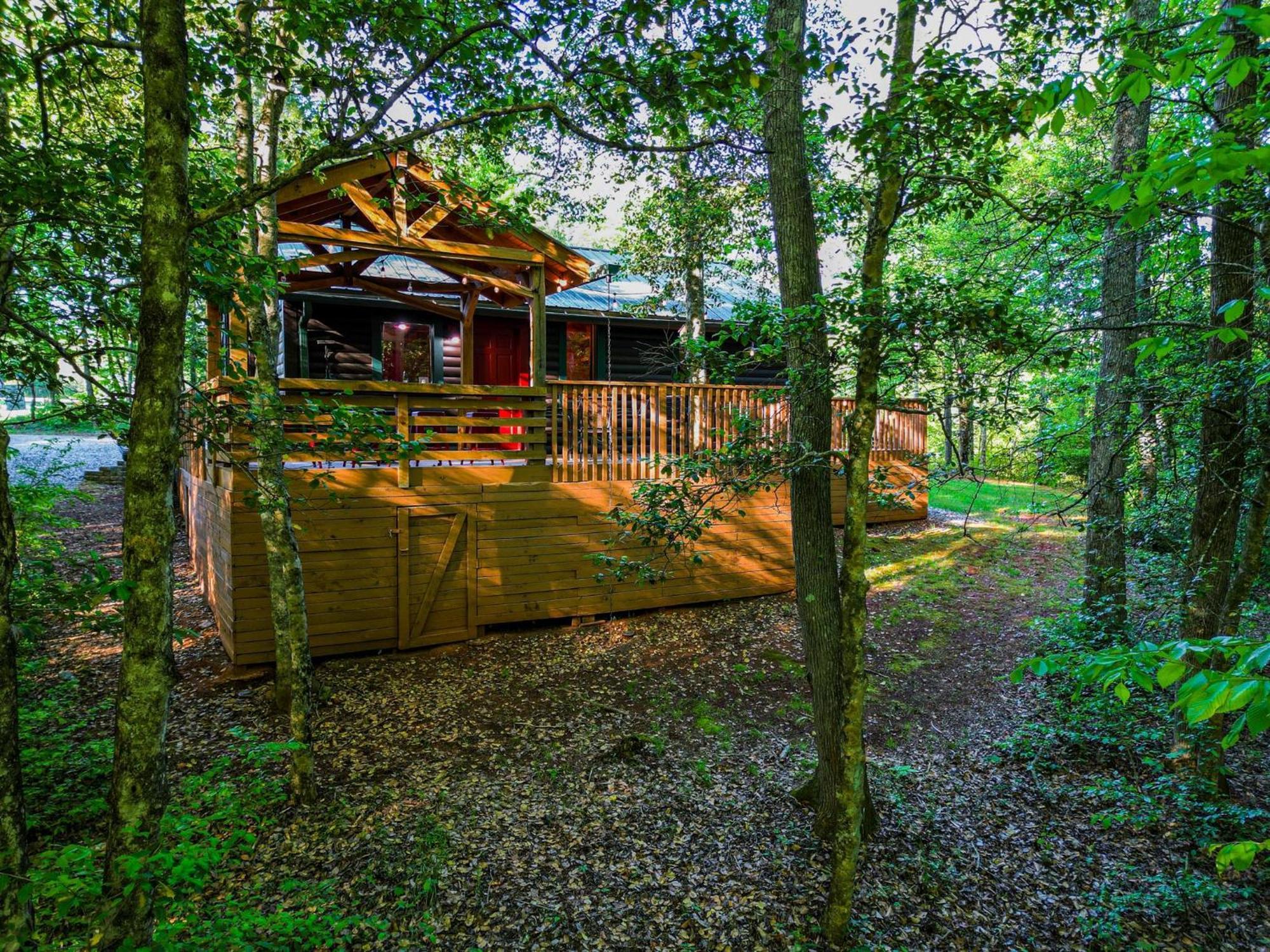 The Big Little Cabin - Hot Tub & Playground Dahlonega Exterior foto
